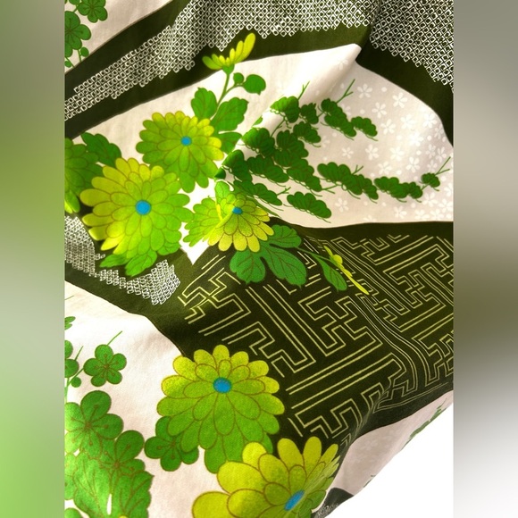 VINTAGE 1960s–70s Green Floral Hawaiian Shirt – 100% Cotton – Size Small - Picture 5 of 5